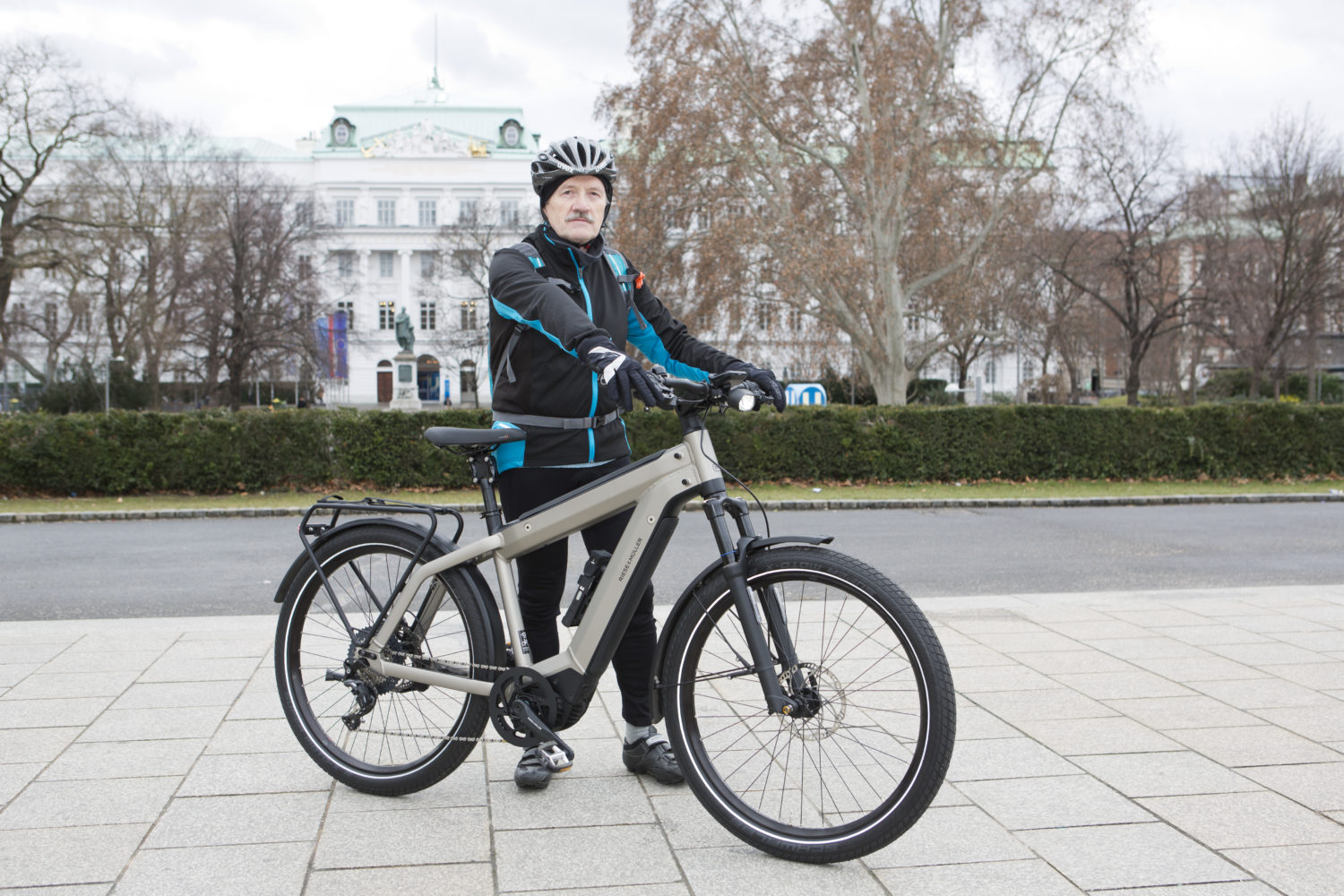 fahrrad pedale bewegen sich beim schieben mit