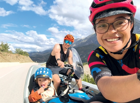 Julian Walkowiak mit Familie auf Radreise in Albanien